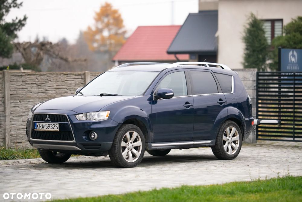Mitsubishi Outlander 2.0 DID Intense - 2