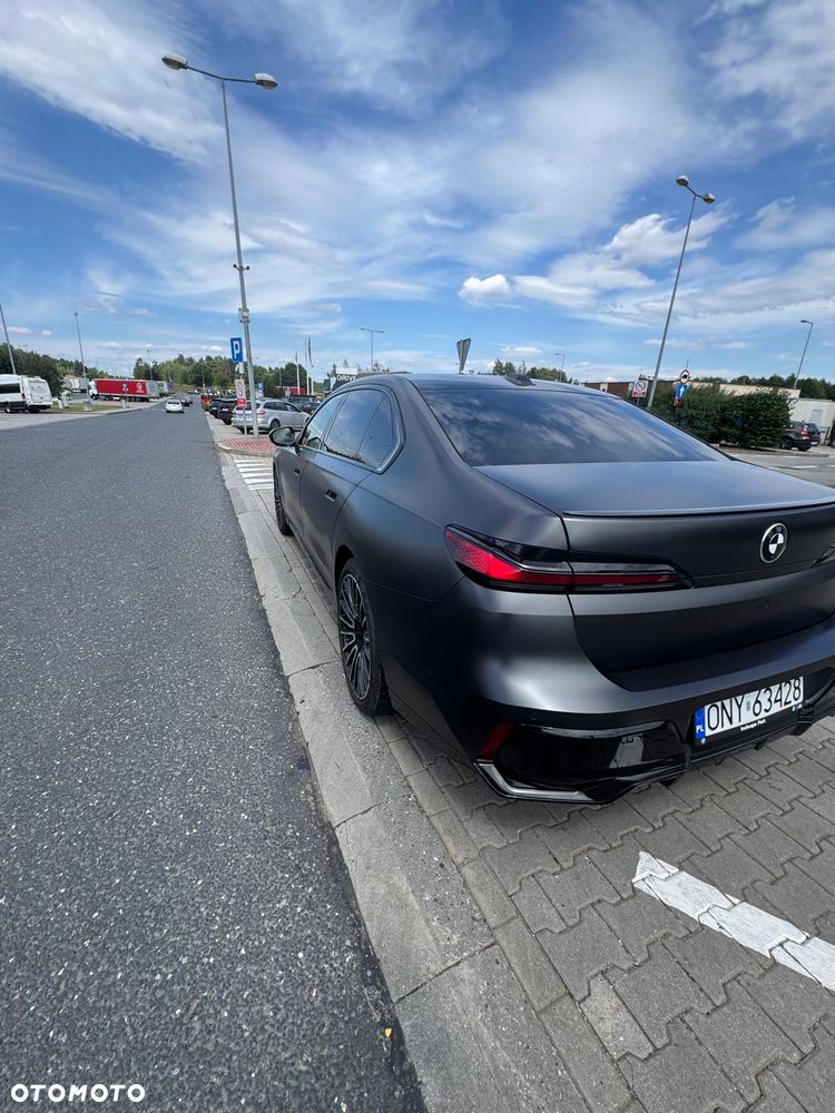 BMW Seria 7 740d xDrive mHEV Nero Lusso Edition sport - 5