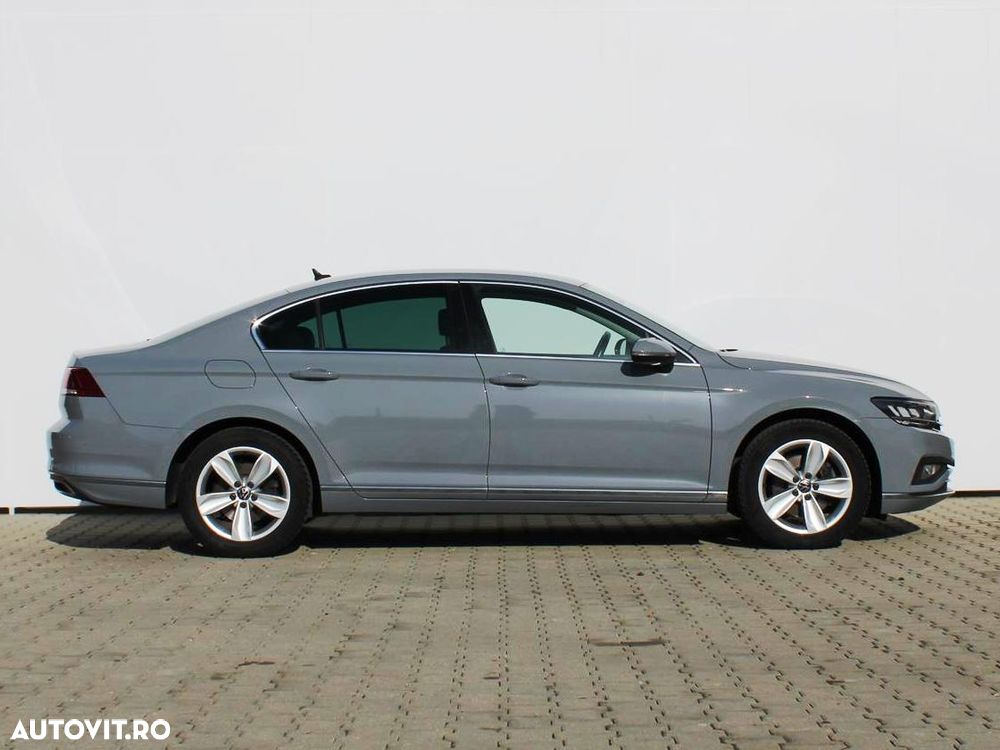 Volkswagen Passat - 6