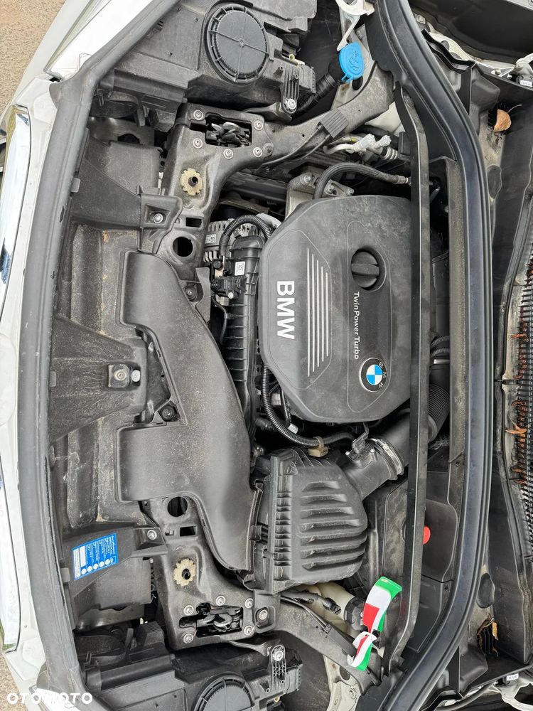 BMW X1 sDrive18i - 13