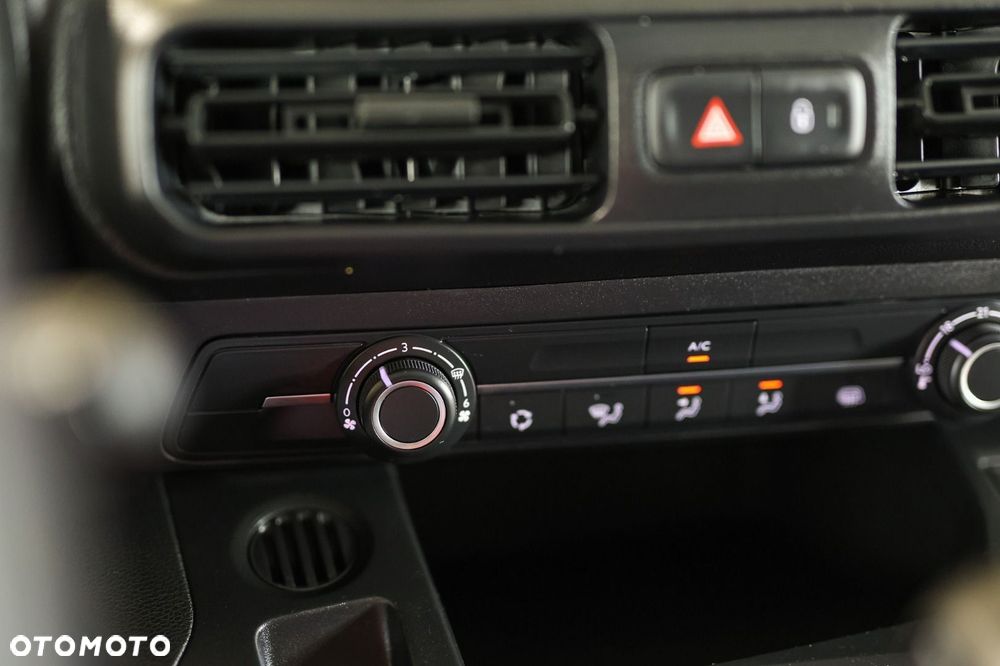 Toyota Proace City - 21