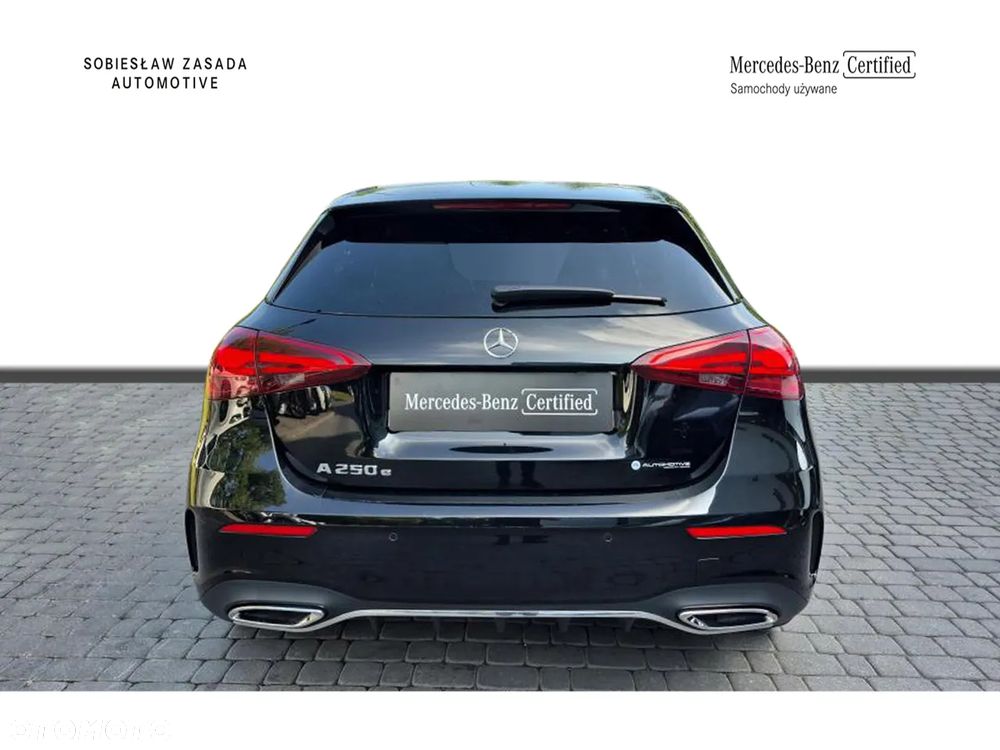 Mercedes-Benz Klasa A 250 e PHEV AMG Line 8G-DCT - 4