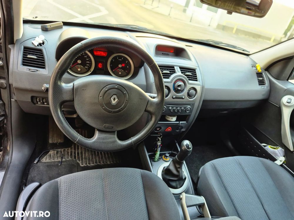 Renault Megane II Sedan 1.6 Influence - 15