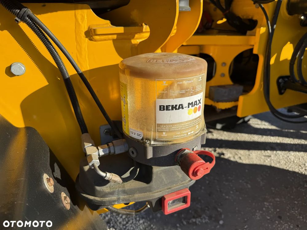 JCB 409 / ORYGINAŁ / SILNA / ŁADNIE UTRZYMANA  / BEZ DPF I ADBLUE / ZADBANA / SPROWADZONA Z NIEMIEC / 407 408 406 60 70 M 506 509 - 23