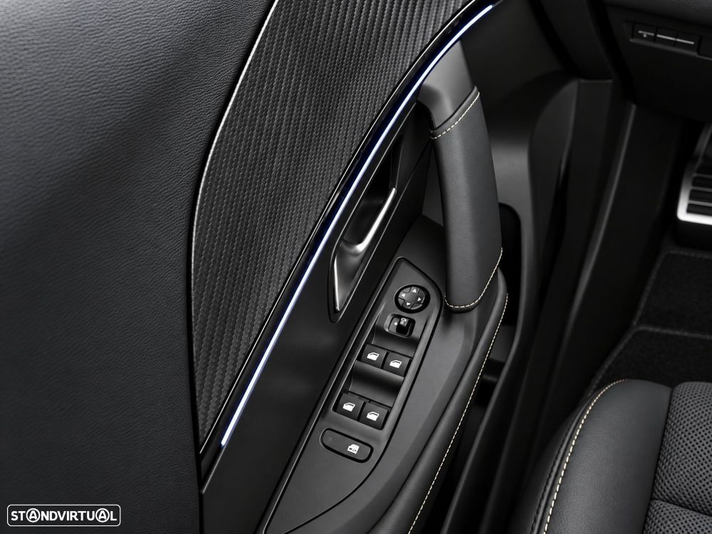 Peugeot e-2008 54 kWh GT - 4
