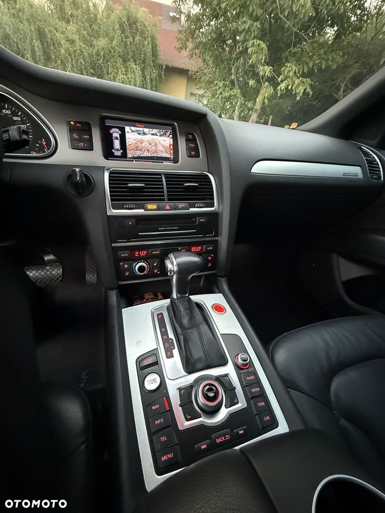 Audi Q7 - 8