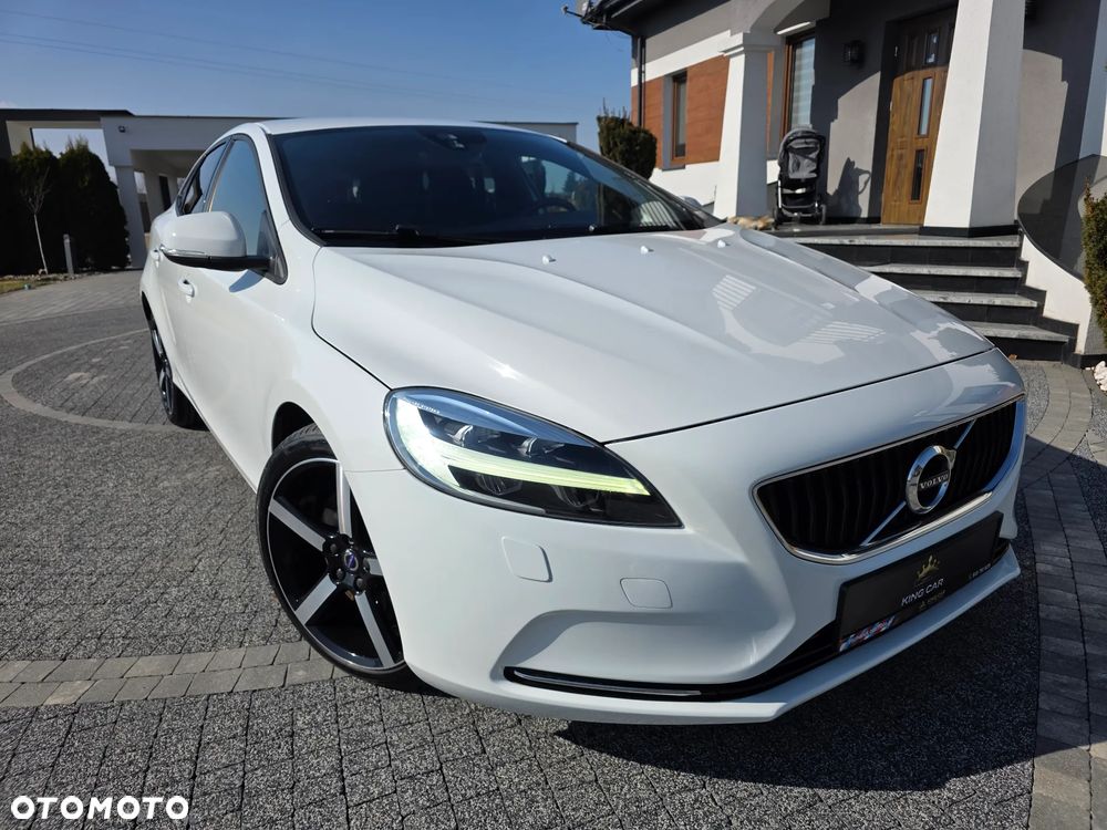 Volvo V40 D4 Geartronic Momentum - 13
