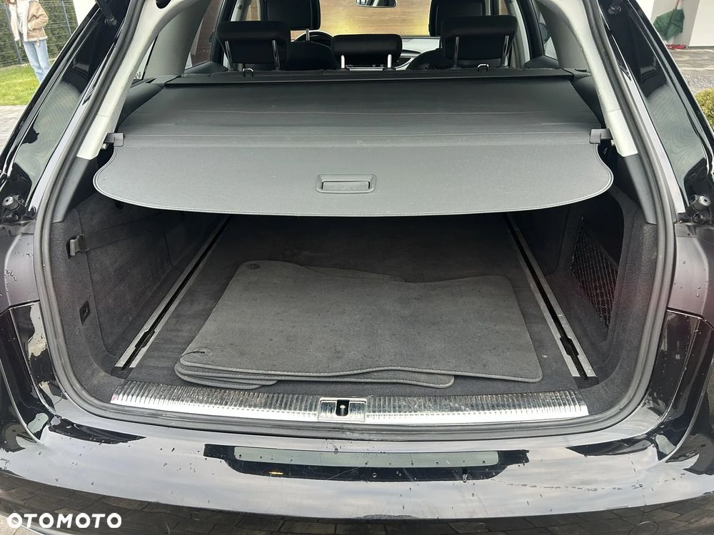 Audi A6 Avant 2.0 TDI quattro S tronic - 12