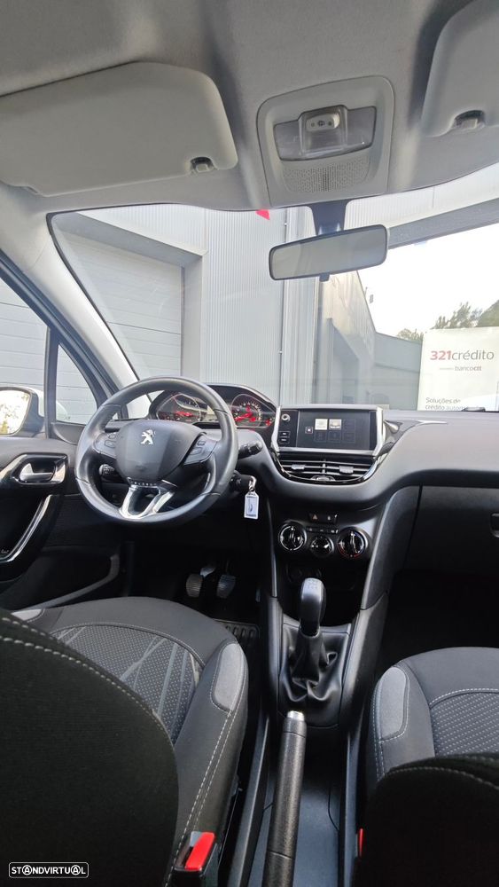 Peugeot 208 1.4 HDi SE Style - 15