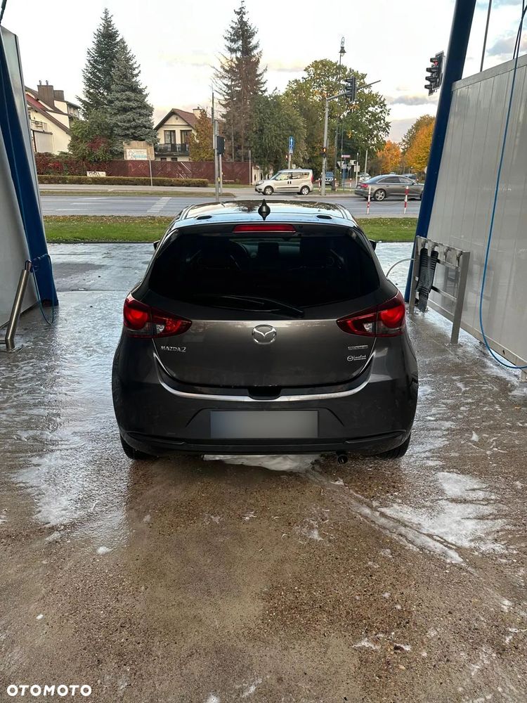 Mazda 2 - 3