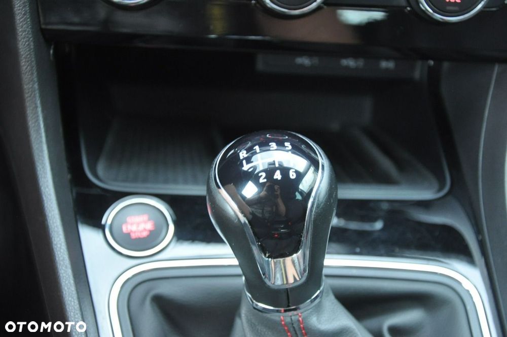 Seat Leon 1.5 TSI FR - 17