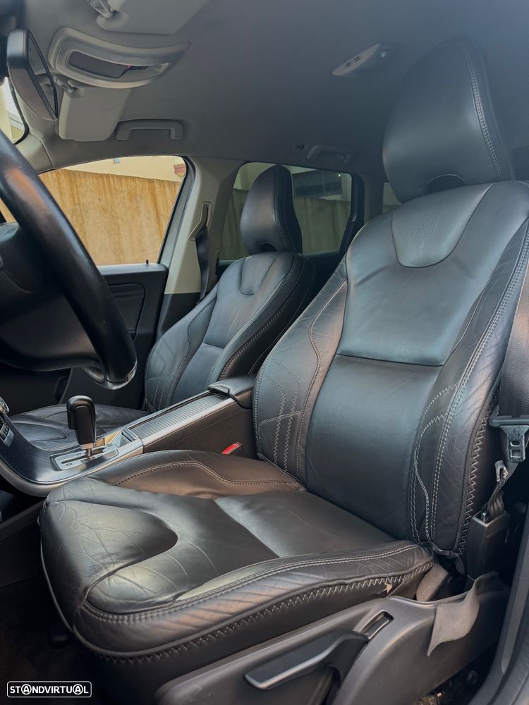 Volvo XC 60 2.4 D5 VOR Ocean Race AWD Geartronic - 7