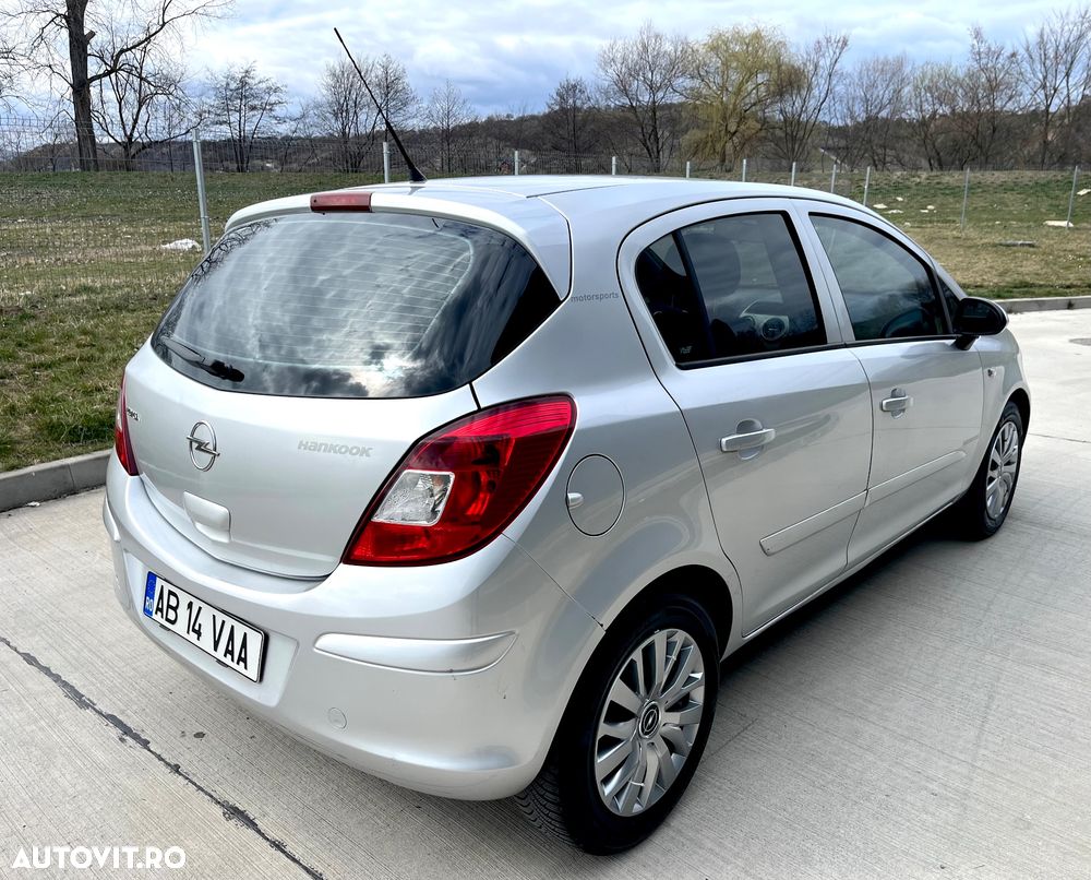 Opel Corsa 1.2 16V Color Edition - 4