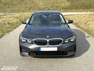 BMW Seria 3 318d Advantage