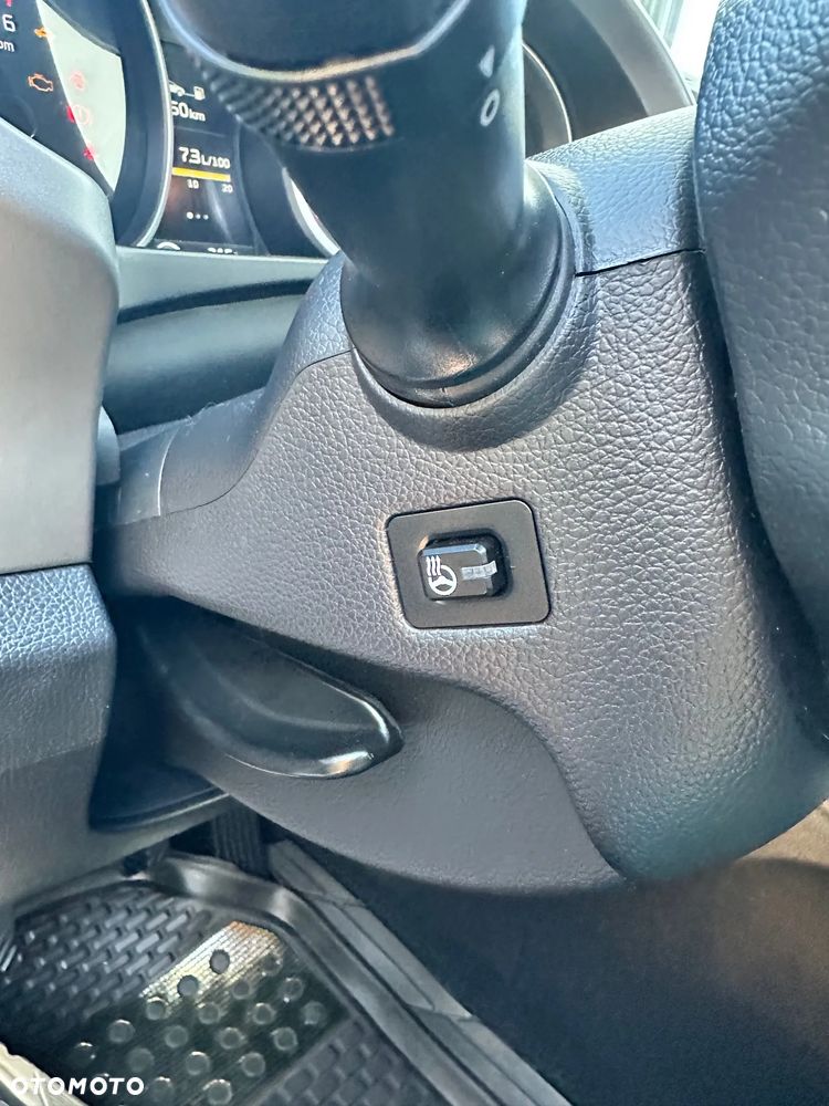 Kia Sportage - 12