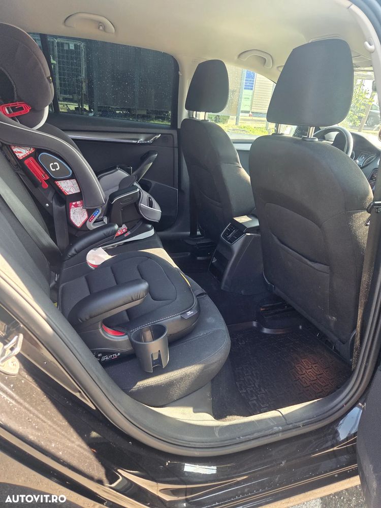 Skoda Octavia 2.0 TDI DSG Style - 7