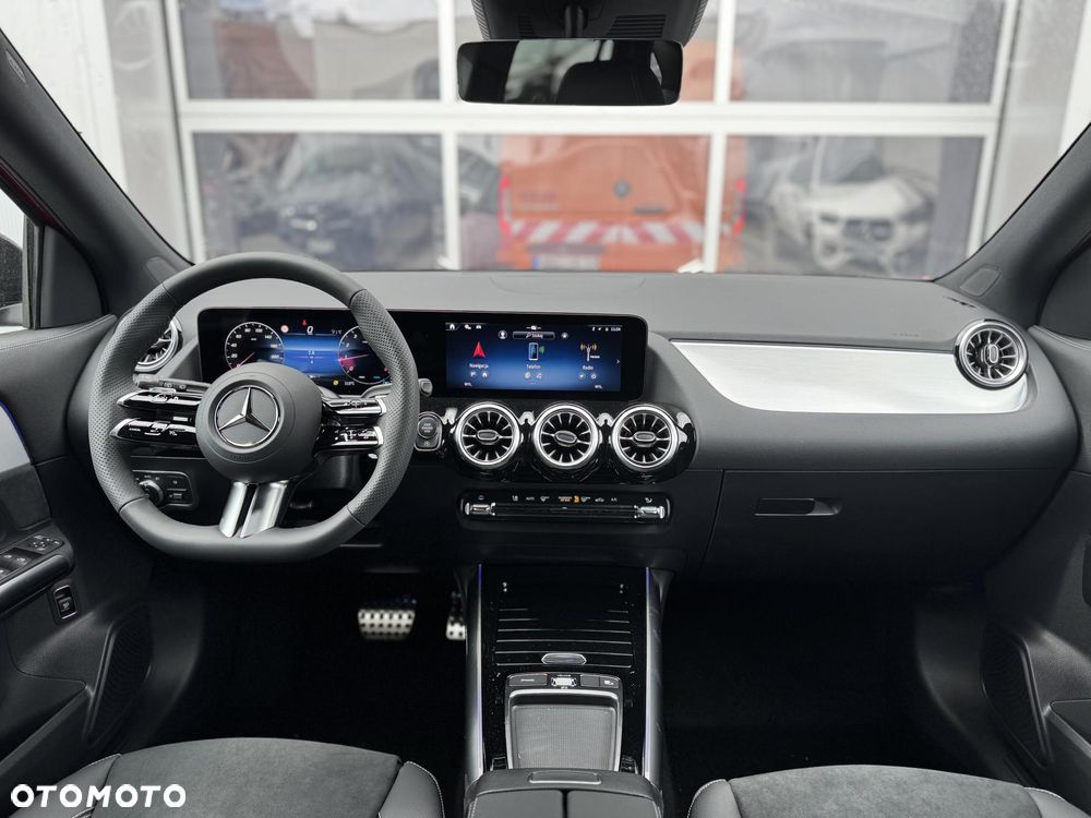 Mercedes-Benz GLA 200 mHEV AMG Line 7G-DCT - 16