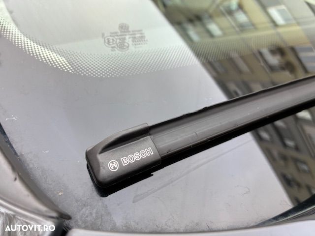 Volkswagen Passat 1.6 TDI Comfortline - 36