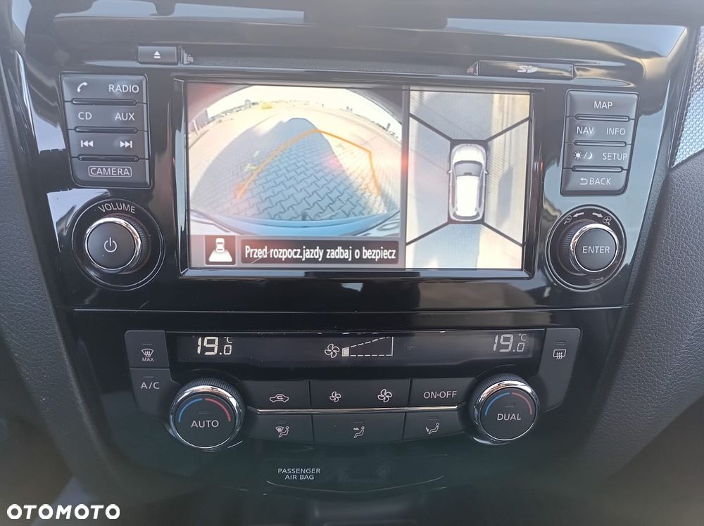 Nissan X-Trail 1.6 DIG-T N-Connecta 2WD - 22