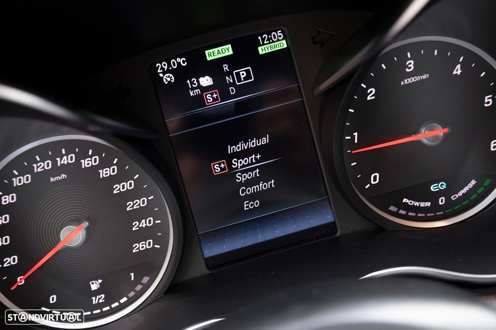 Mercedes-Benz C 300 de AMG Line - 16