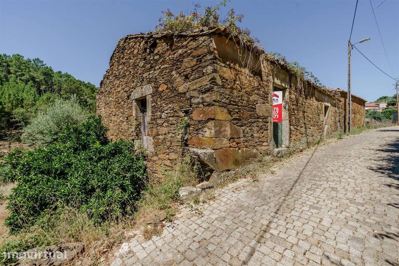Terreno com ruina T1 / Fundão, Souto da Casa - Grande imagem: 2/20