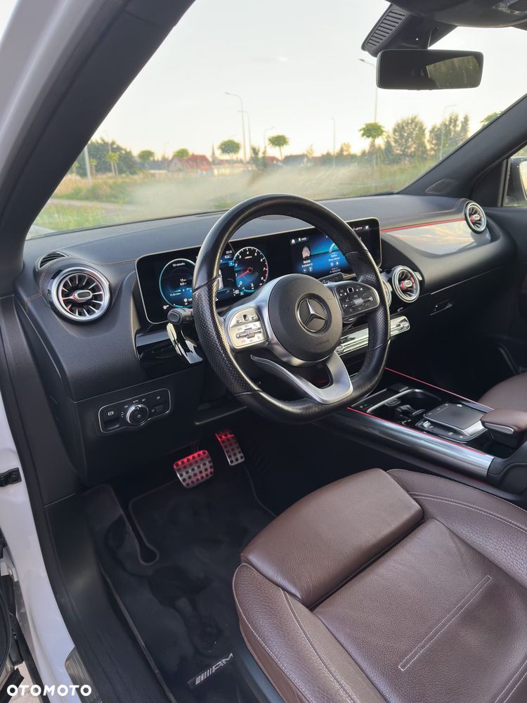 Mercedes-Benz GLA 250 4-Matic AMG Line - 6