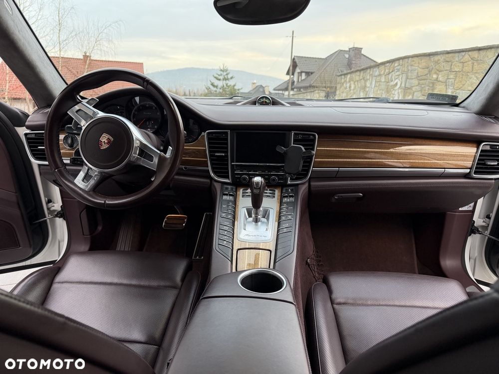 Porsche Panamera - 13