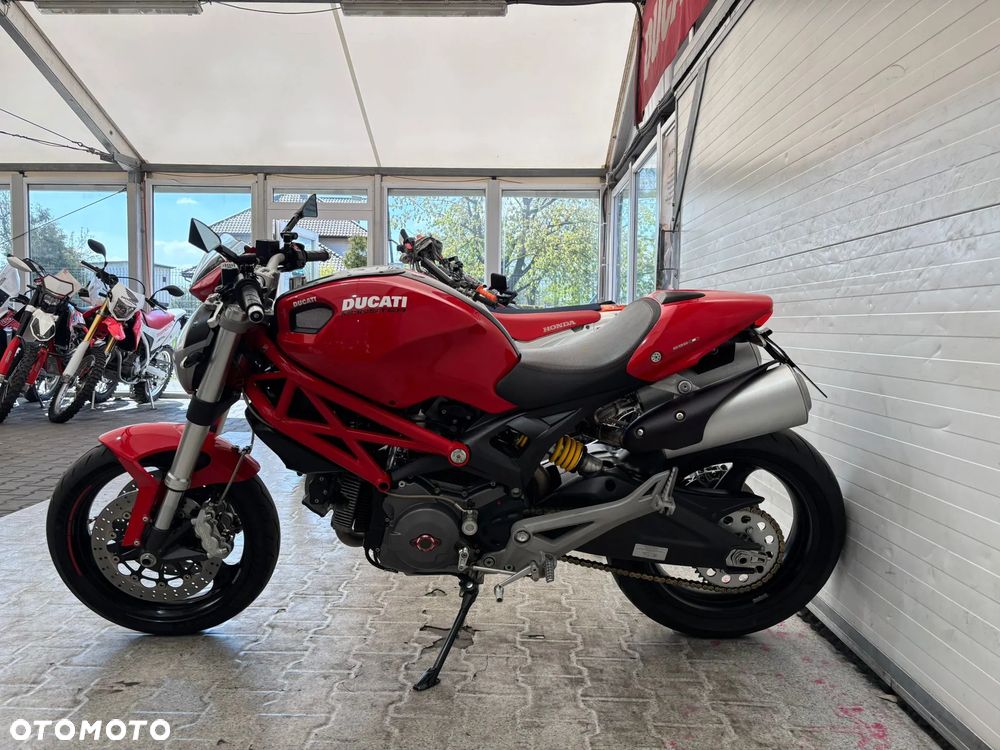 Ducati Monster - 18