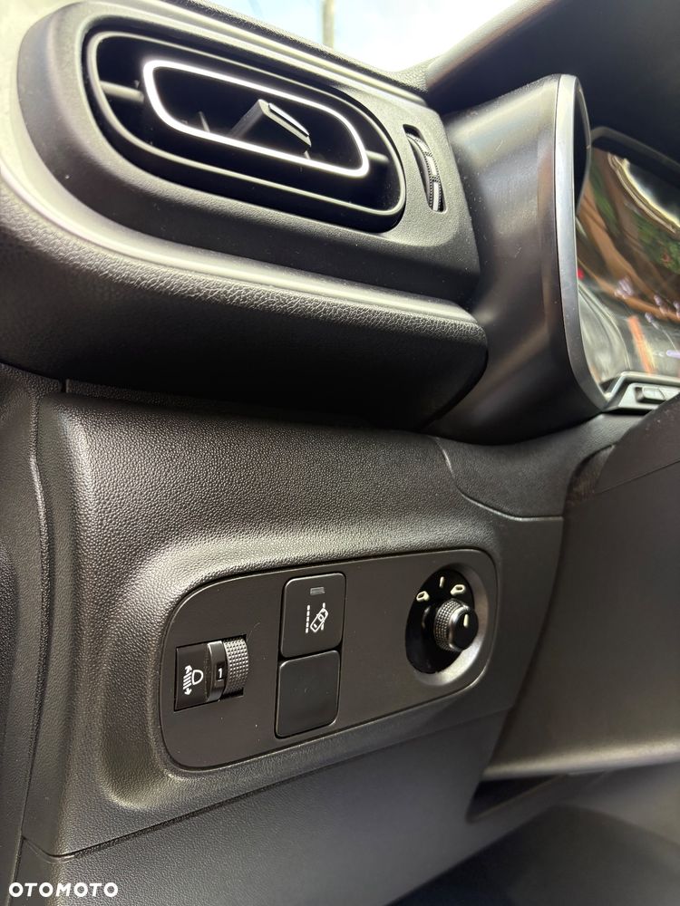Citroën C3 Pure Tech 110 S&S SHINE - 17