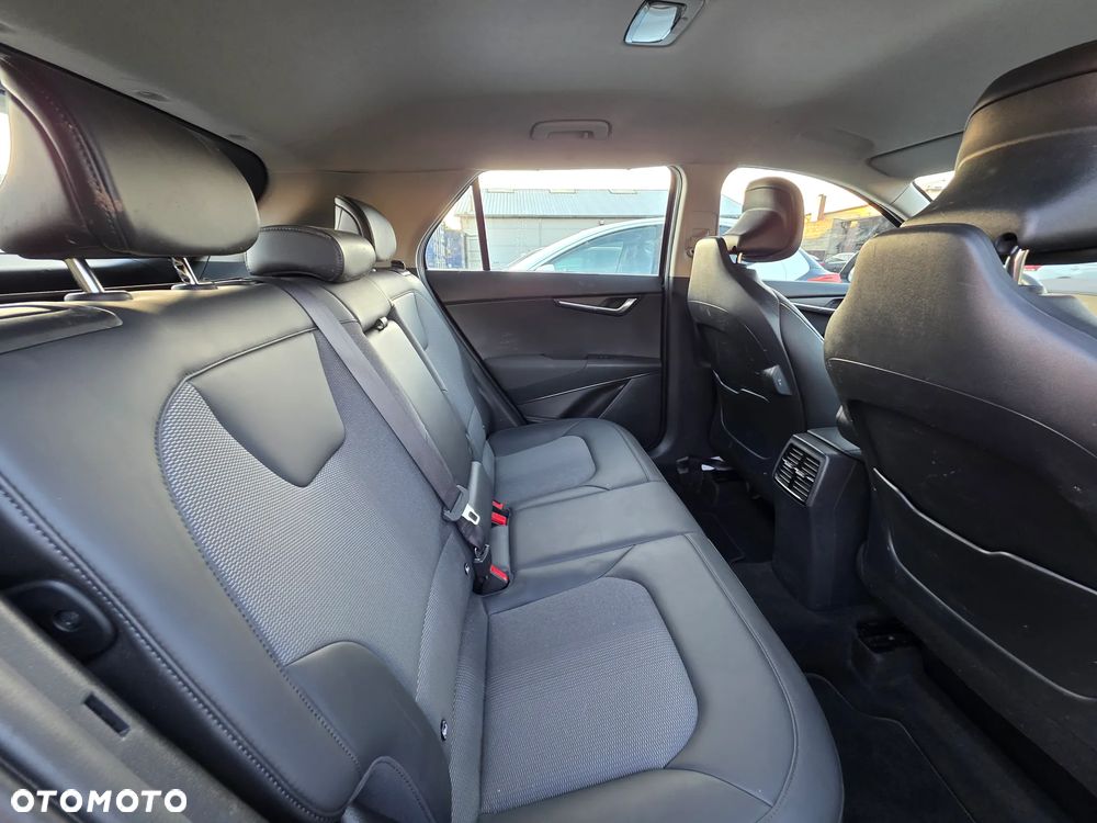 Kia Niro - 18