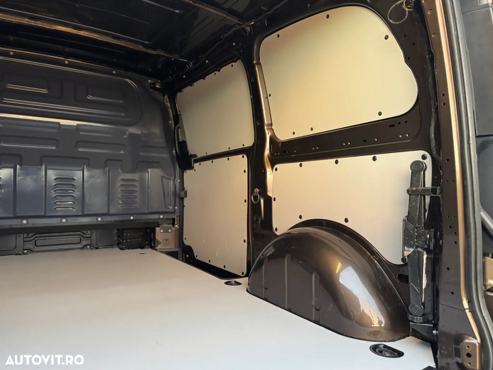 Mercedes-Benz Vito - 10