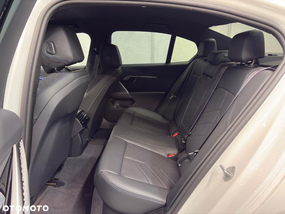 BMW Seria 5 520d mHEV M Sport - 19