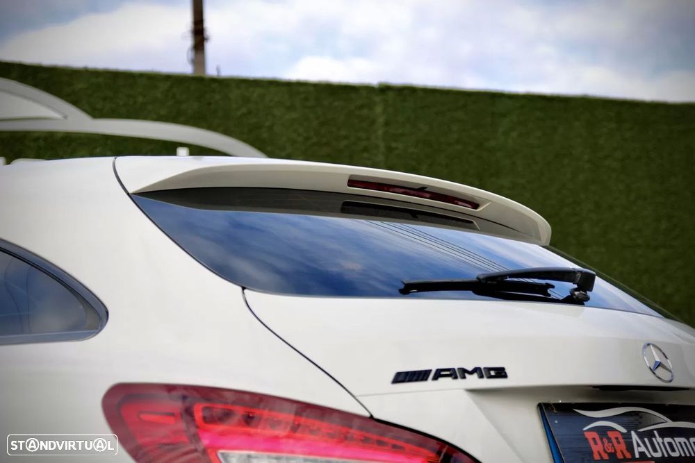 Mercedes-Benz CLA 200 d Shooting Brake AMG Line Aut. - 11