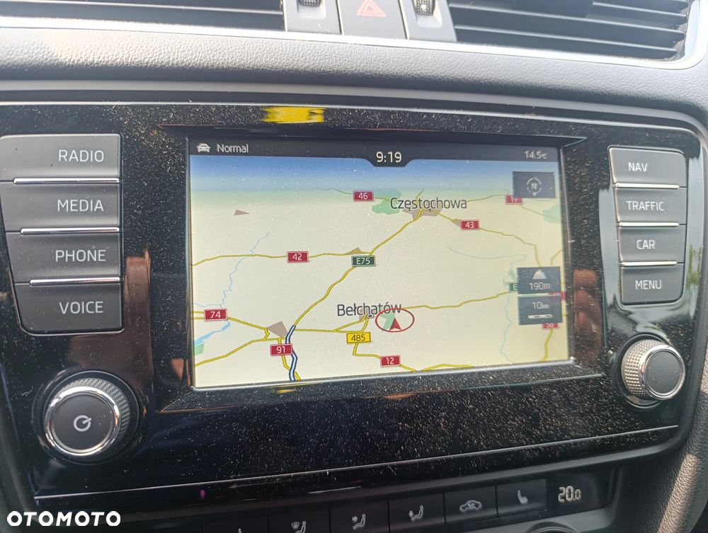 Skoda Octavia 2.0 TDI DSG RS - 10