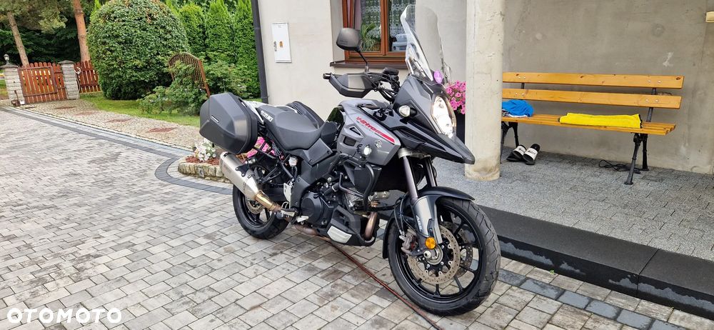 Suzuki V-STROM - 4