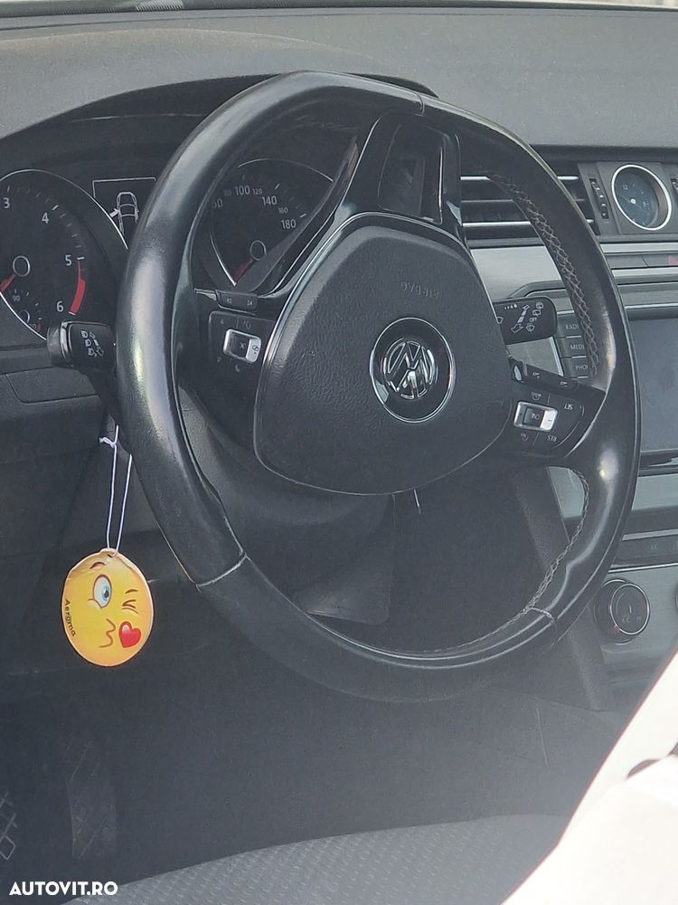 Volkswagen Passat Variant 1.6 TDI SCR BlueMotion Trendline - 15