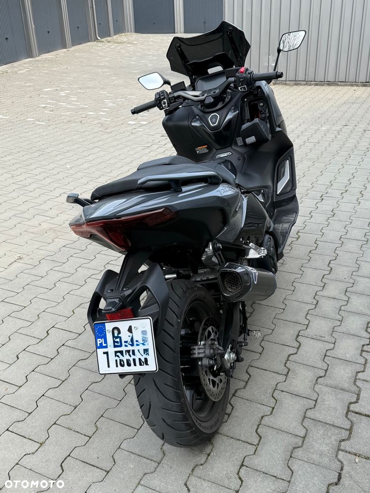 Yamaha Tmax - 6