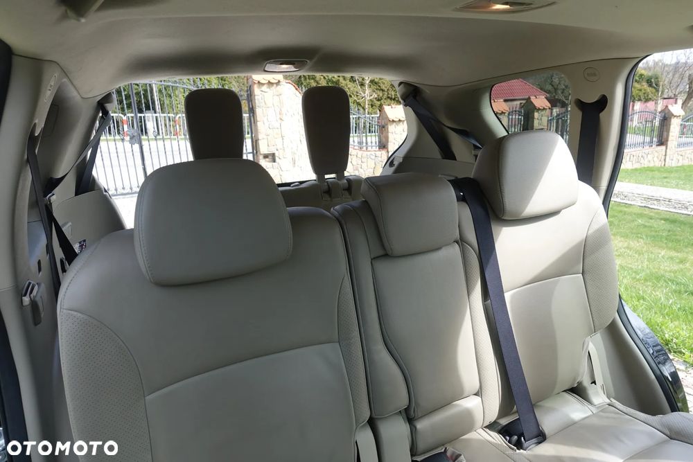 Mitsubishi Outlander 2.0 DID Intense + - 31