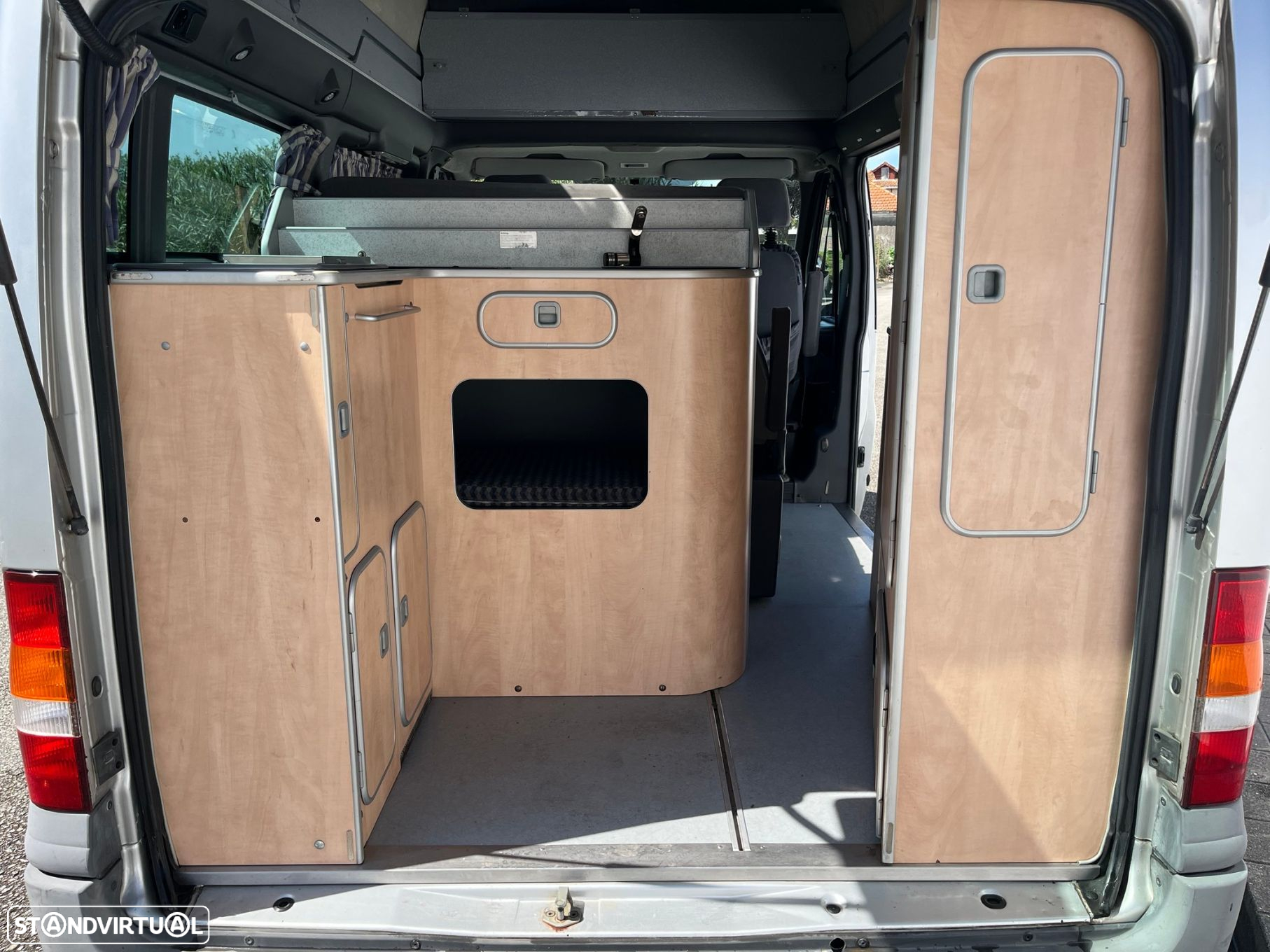 Ford Transit Outro - 29