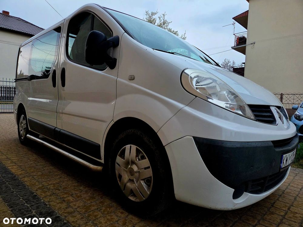 Renault Trafic - 16