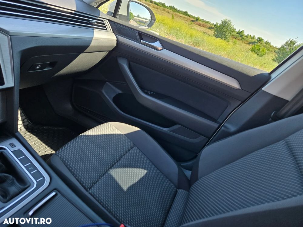 Volkswagen Passat 2.0 TDI DSG Comfortline - 15