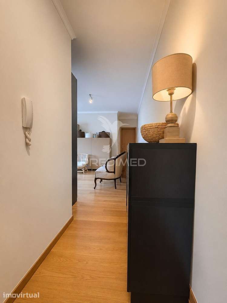 Apartamento T1 no Funchal - Grande imagem: 2/21