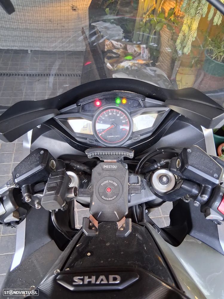 Honda VFR VFR1200F - 6