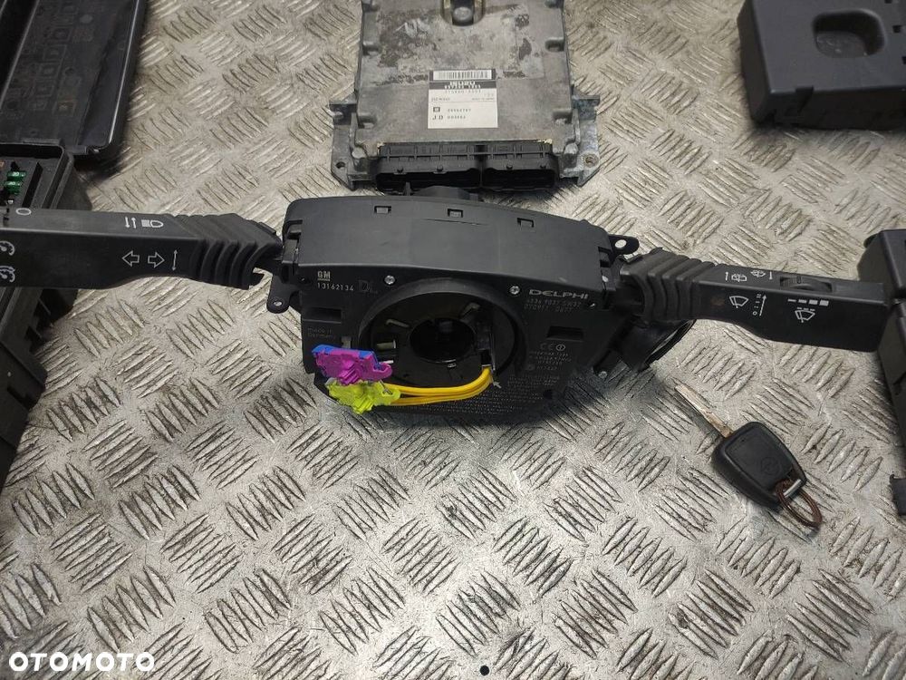 ZESTAW STARTOWY PRZEŁĄCZNIK ZESPOLONY OPEL SIGNUM I 3.0 CDTI 24452707 - 3