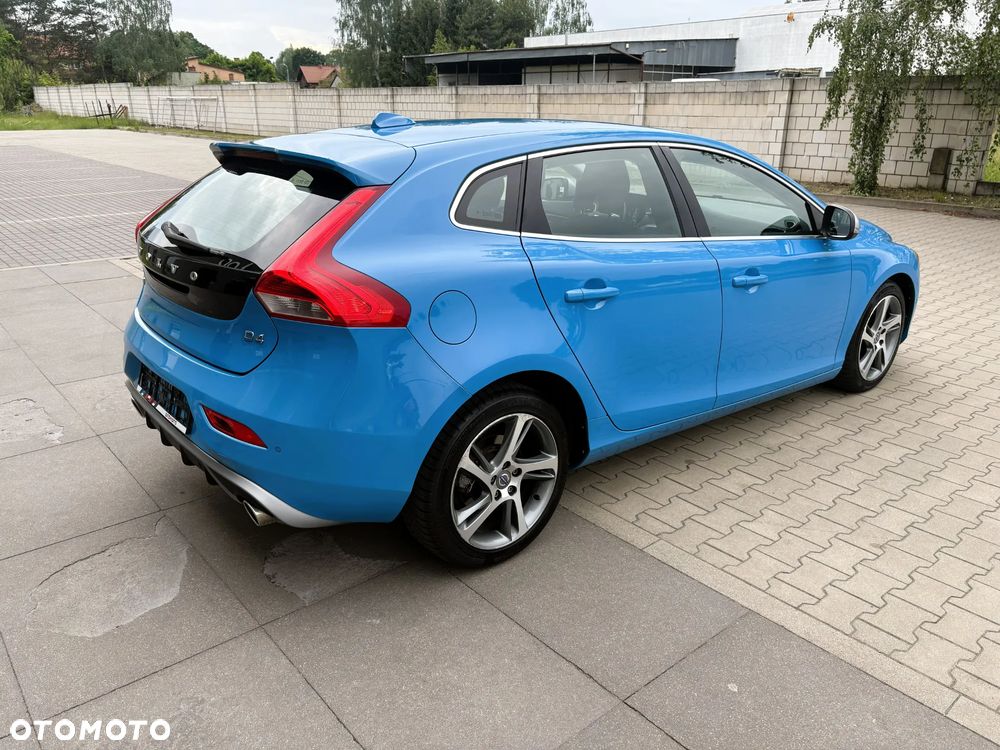 Volvo V40 D4 Drive-E R-Design Kinetic - 9