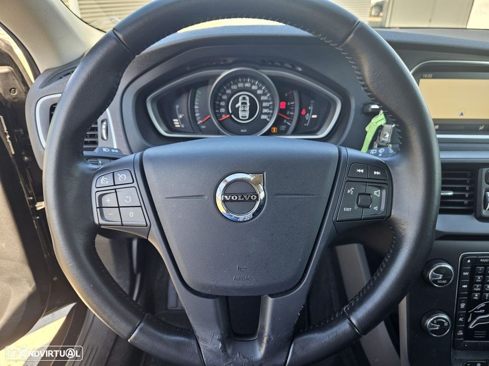 Volvo V40 Cross Country 2.0 D2 Momentum - 18