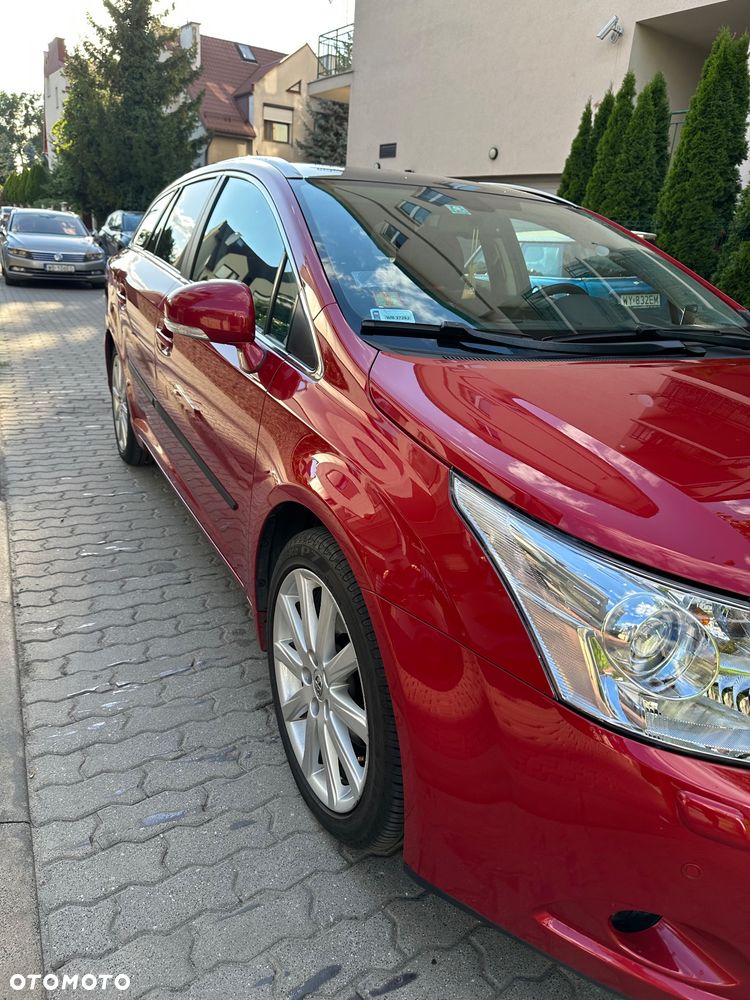 Toyota Avensis 2.0 Premium - 2