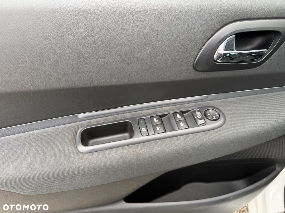 Peugeot 5008 1.6 BlueHDi Style 7os - 17