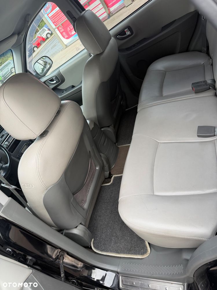 Hyundai Santa Fe - 10