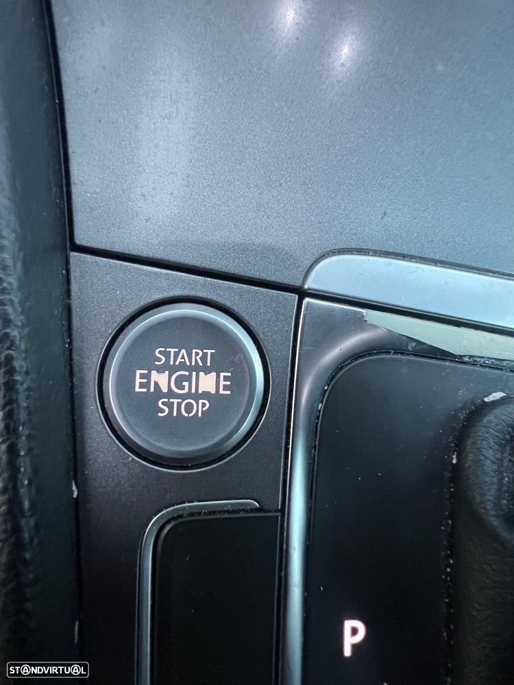 VW Golf 1.6 TDi Trendline DSG - 16